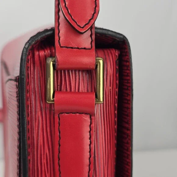 Louis Vuitton Vintage 1987 Red Epi Leather Saint Cloud Shoulder Bag - Picture 10 of 16